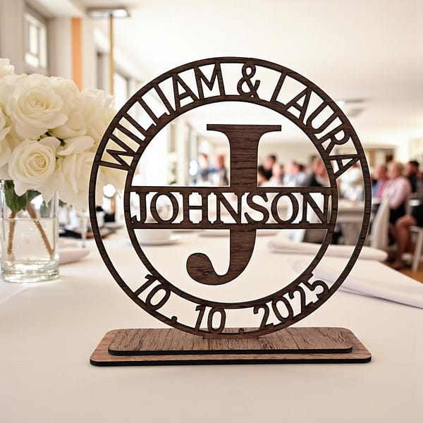 Circle Monogram Stand-alone Couple's Sign